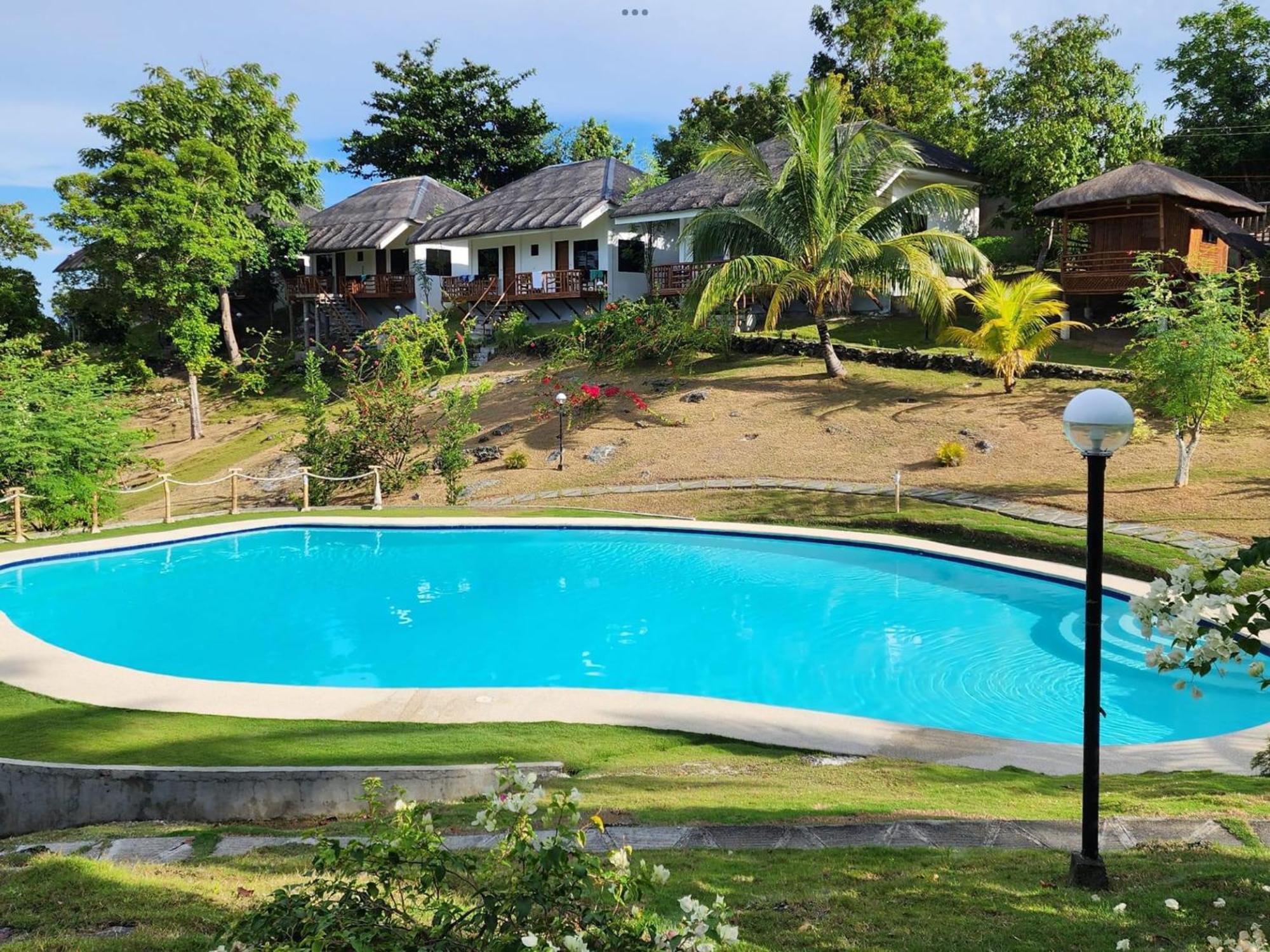 Cuestas Beach Resort And Restaurant 巴迪安 外观 照片
