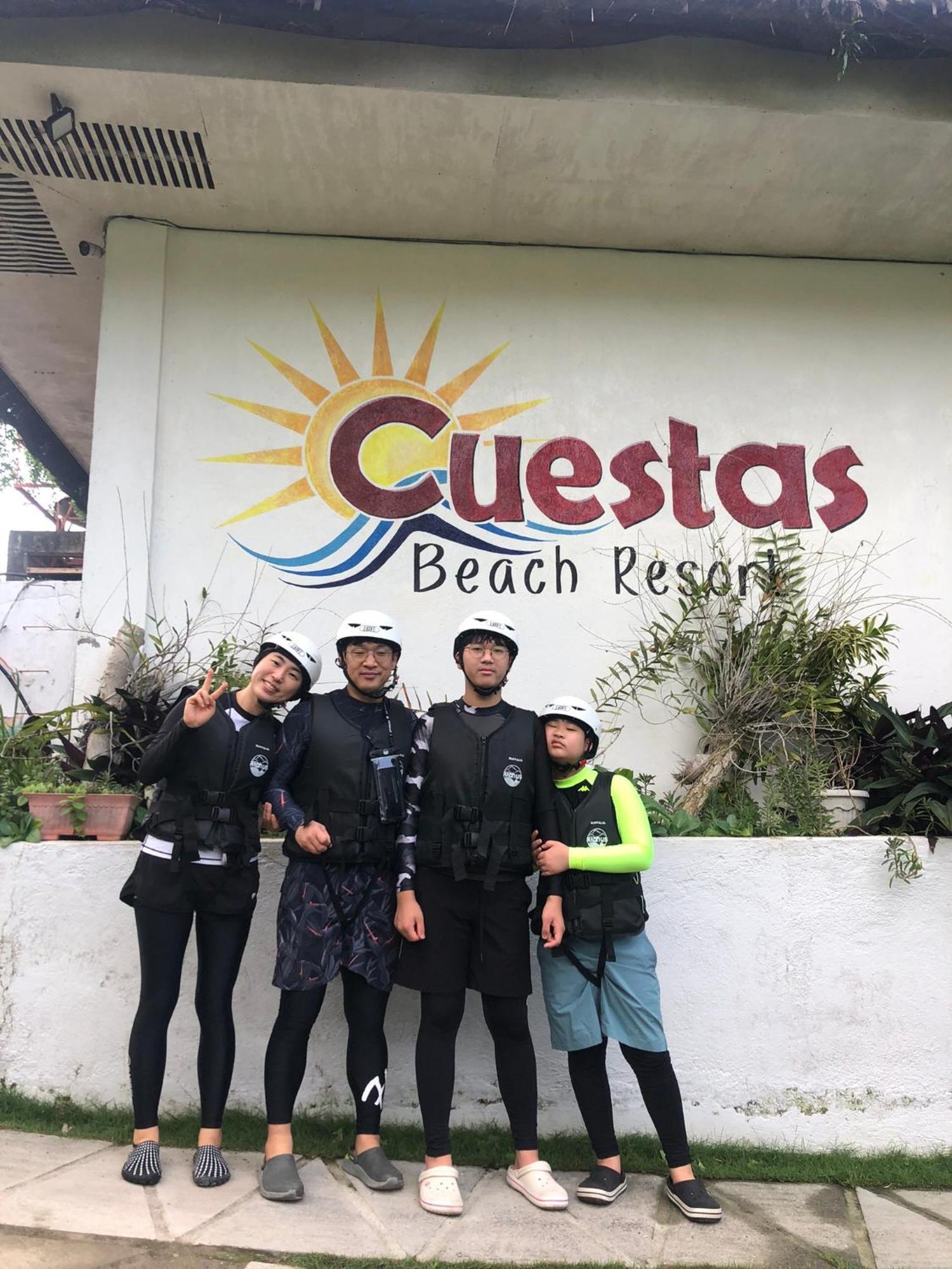 Cuestas Beach Resort And Restaurant 巴迪安 外观 照片