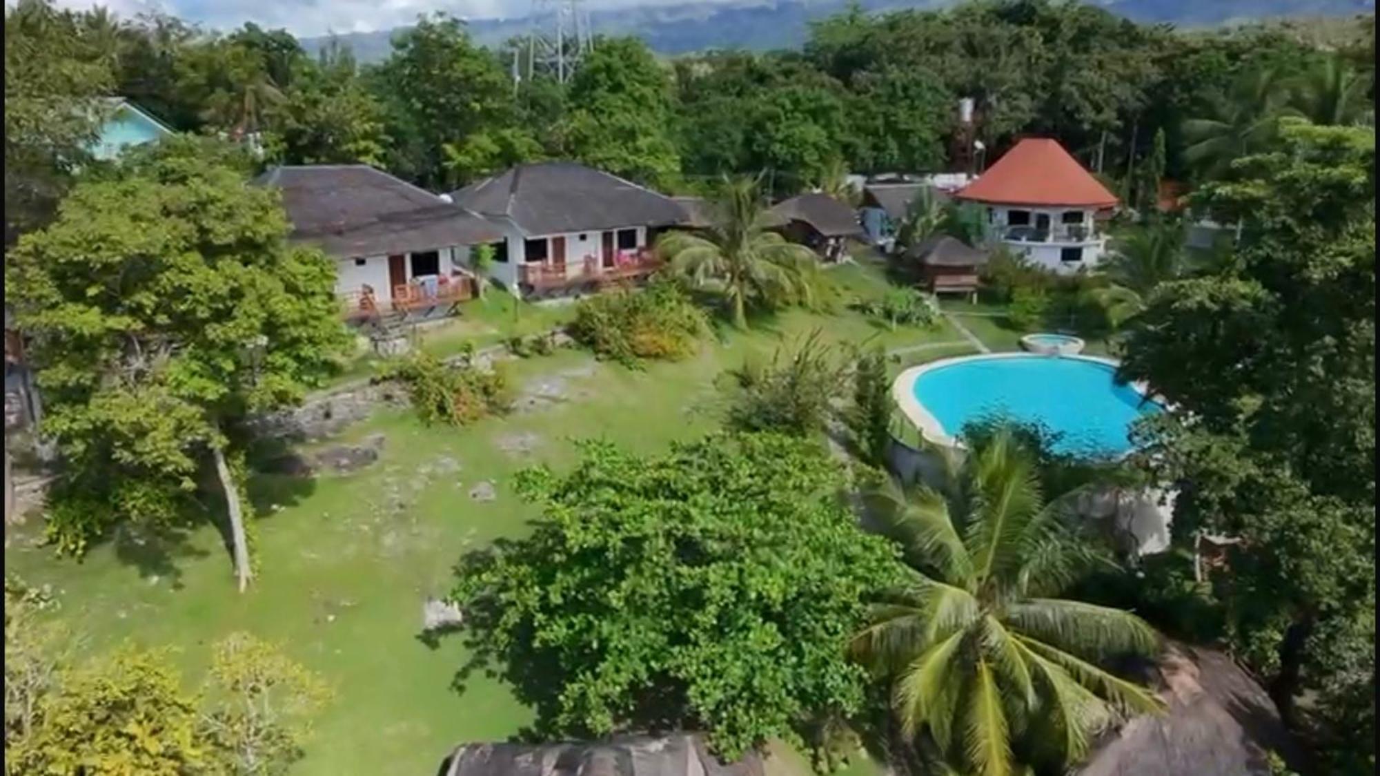 Cuestas Beach Resort And Restaurant 巴迪安 外观 照片