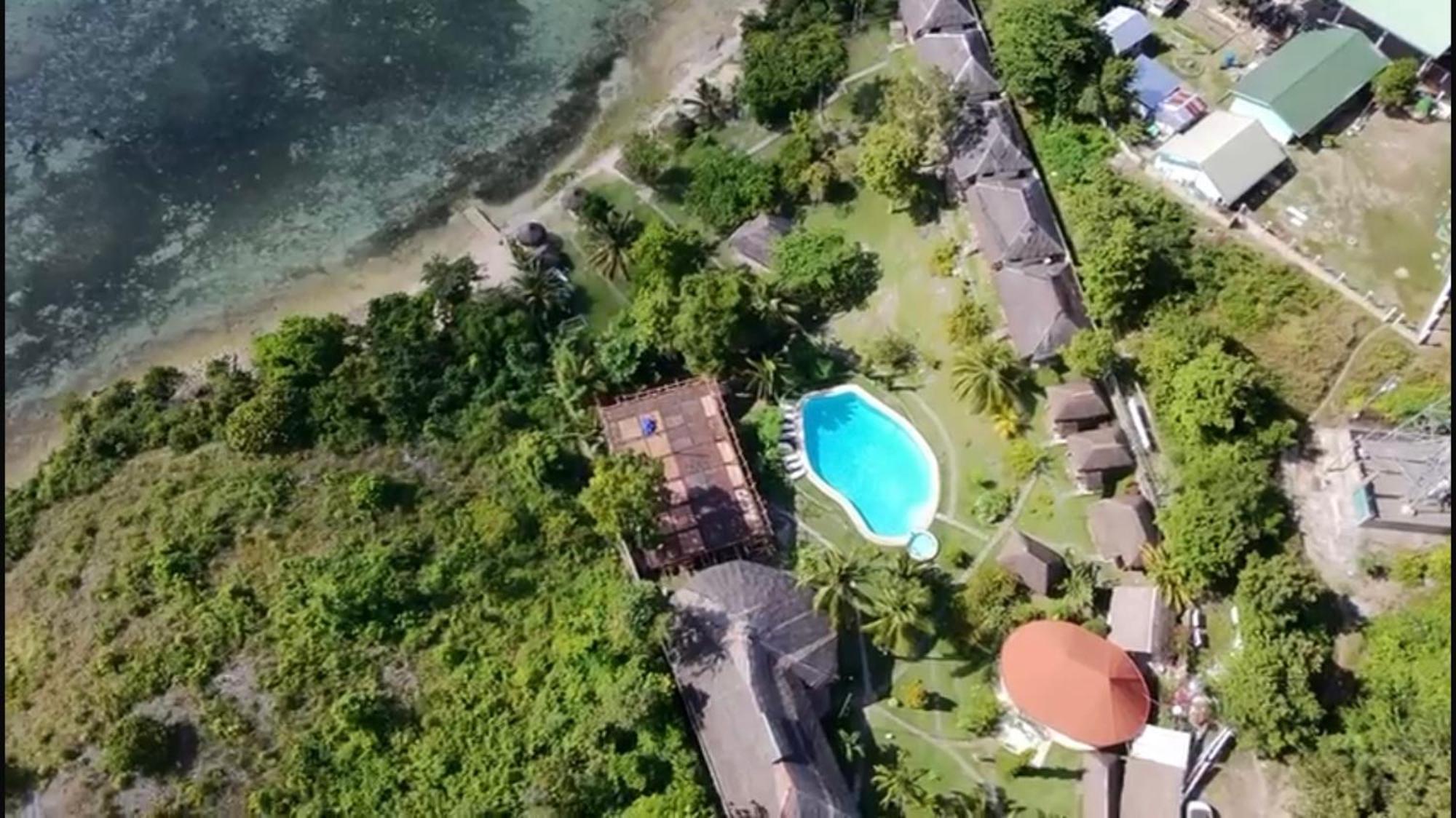 Cuestas Beach Resort And Restaurant 巴迪安 外观 照片