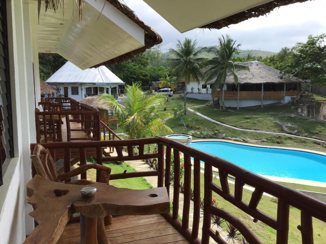 Cuestas Beach Resort And Restaurant 巴迪安 外观 照片