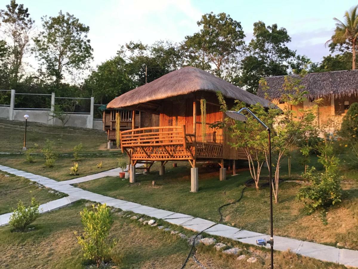 Cuestas Beach Resort And Restaurant 巴迪安 外观 照片