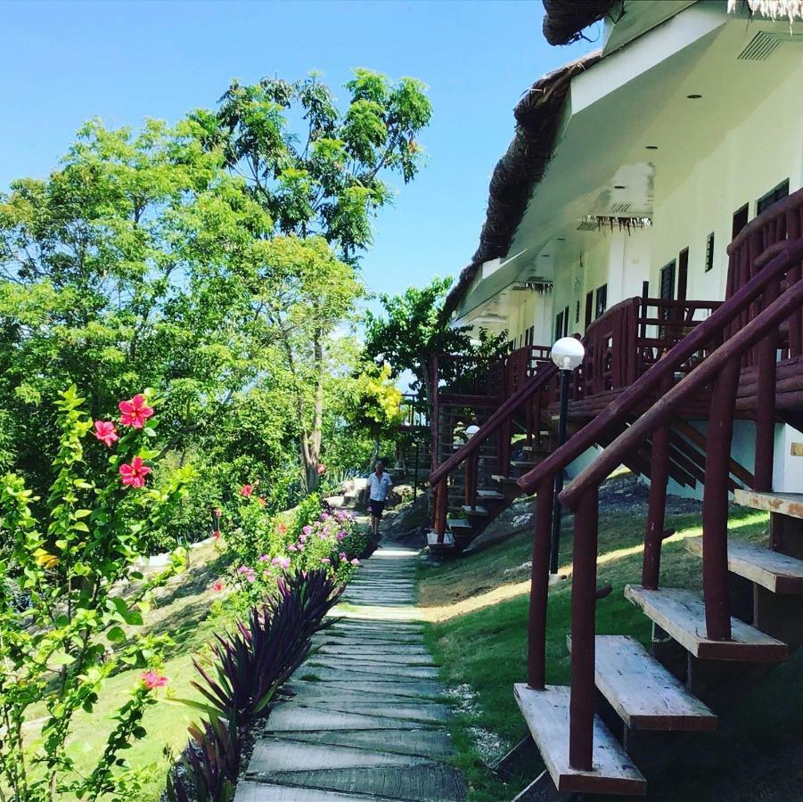 Cuestas Beach Resort And Restaurant 巴迪安 外观 照片